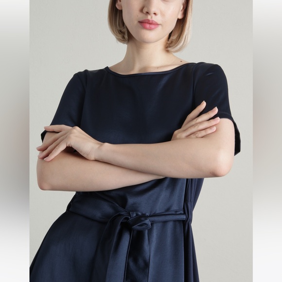 SOLD!on eBay Weekend MaxMara Label-cut Giro Belted Jersey &Satin Midi Dress - Picture 4 of 17